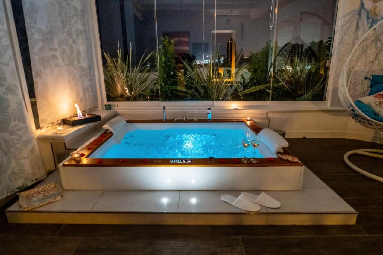 Resort Villa La Perla Sul Mare Leporano Extérieur photo